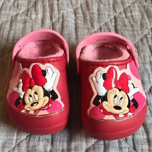 🎀Minnie mouse fleece lined crocs🎀